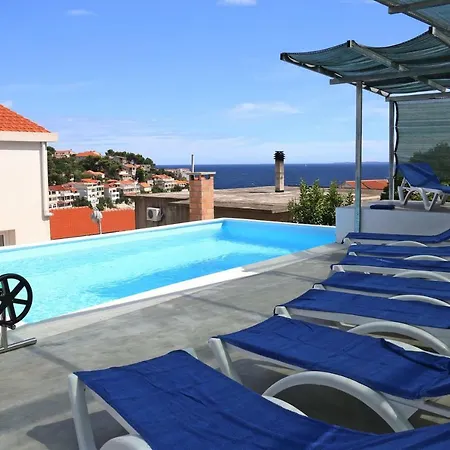 Korculaholidays زافالاتيكا